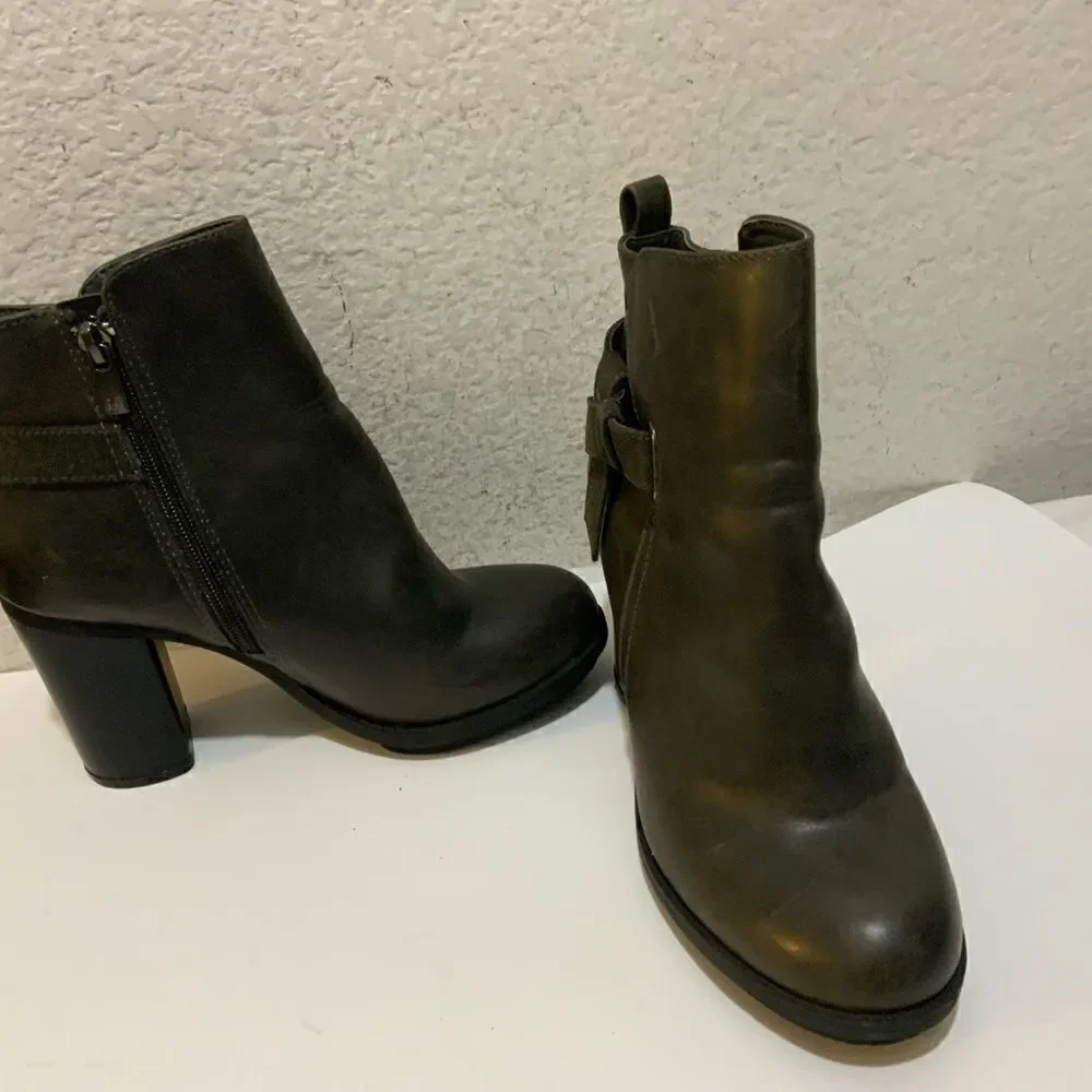 A+ Ellen Ankle Women Booties Grey